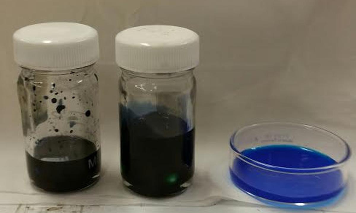 Highly concentrated metal salt solution in a nonaqueous solution
