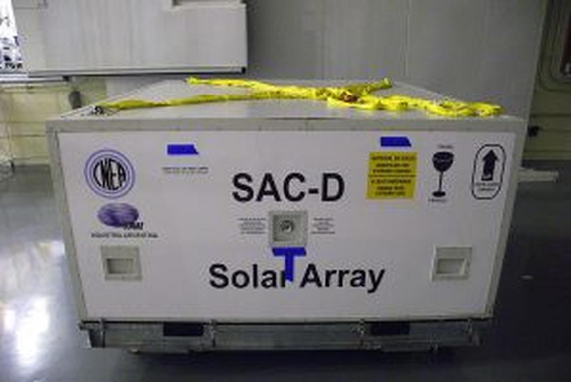 Monitoring and control system for sensitive contents in shipping