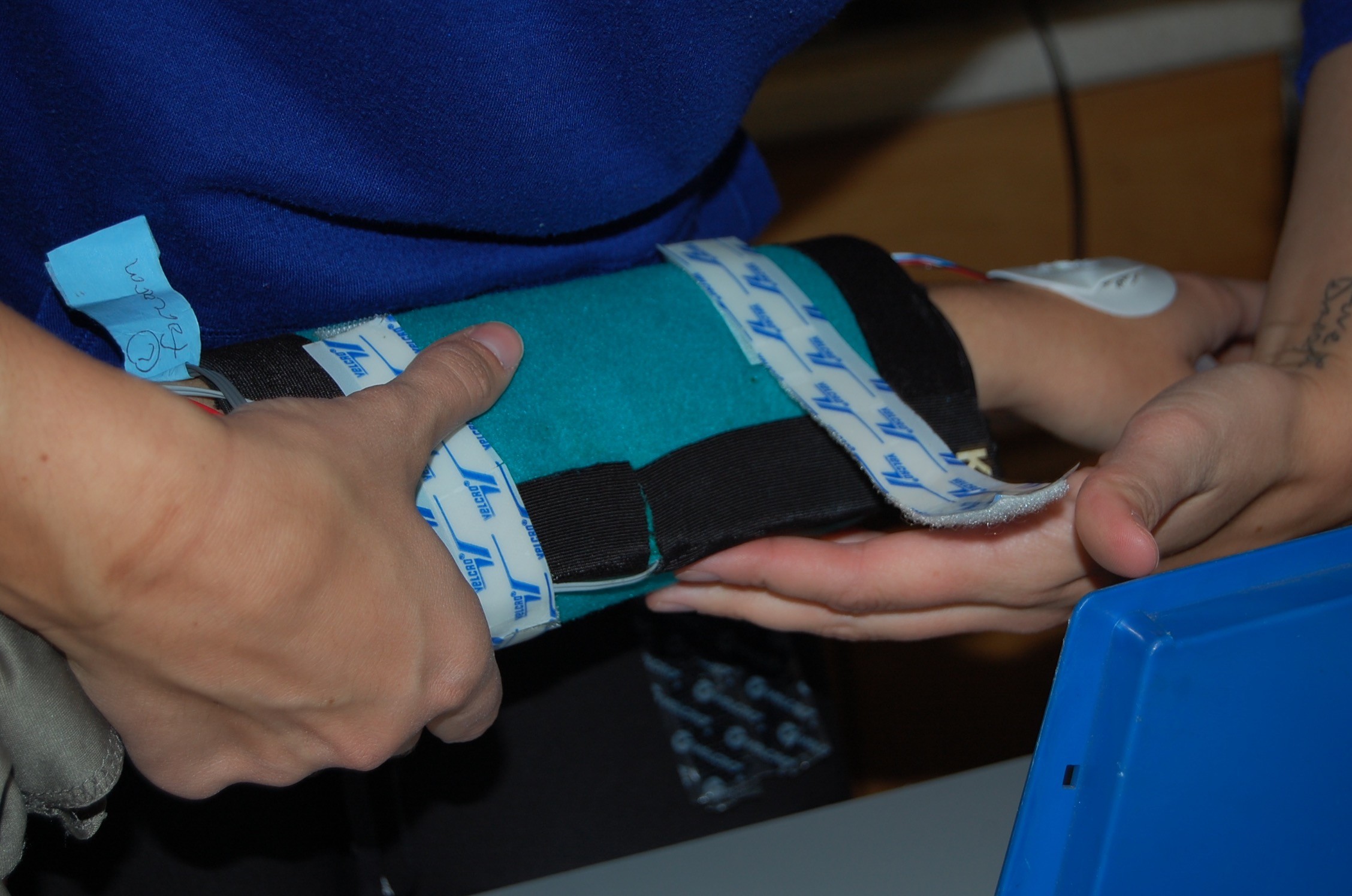 personal-heating-dexterity-device-techlink