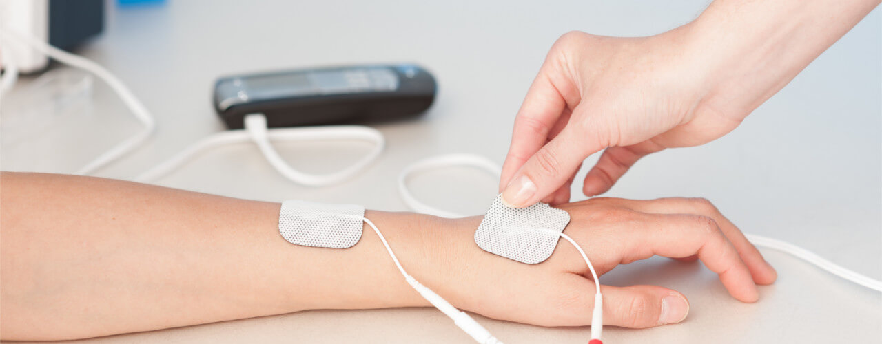Improved iontophoresis patch and controller for transdermal drug