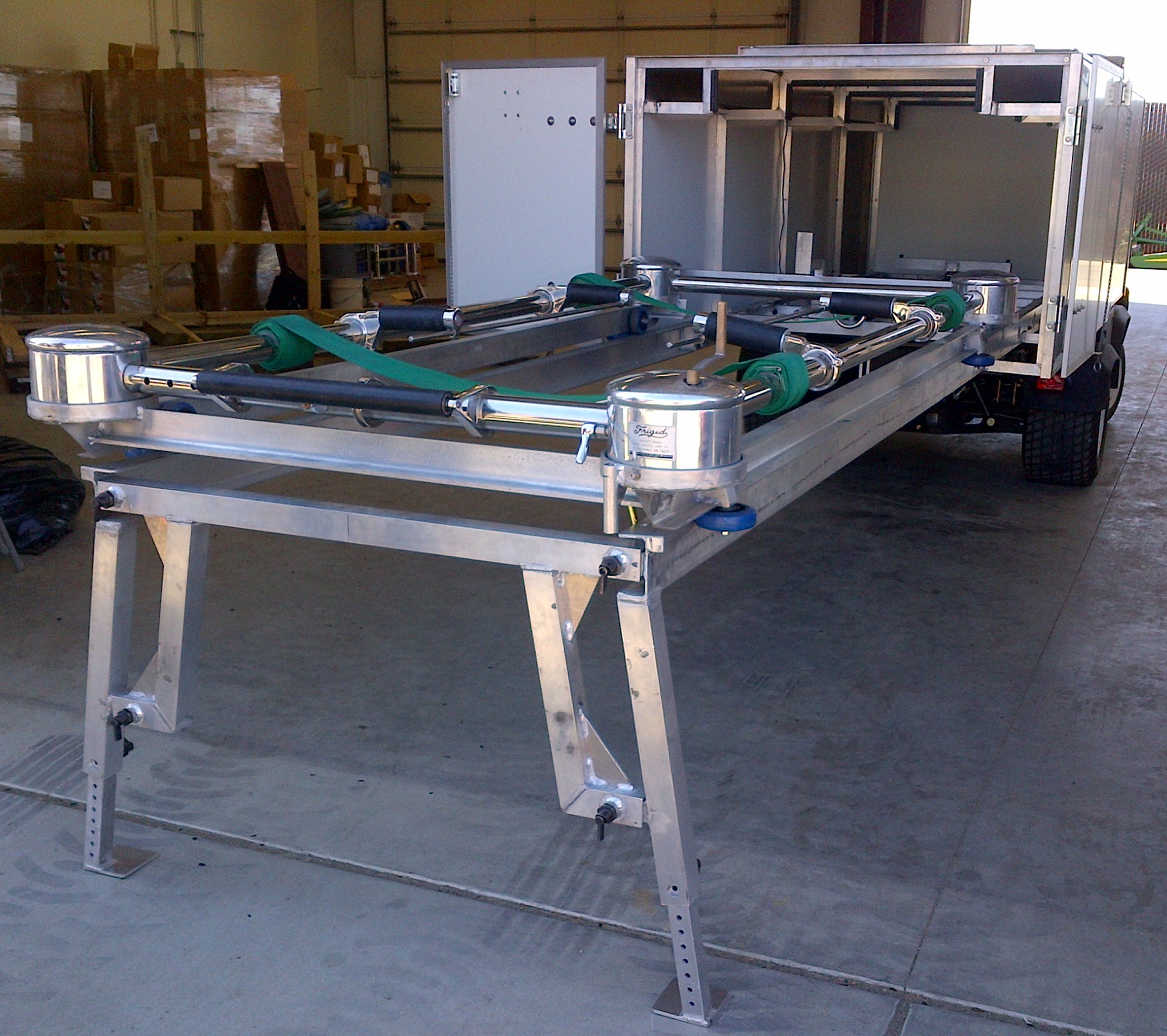 Burial procedure and casket transport vehicle handled by one person